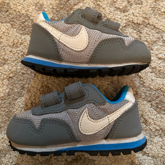 Nike sneakers - Picture 4 of 5